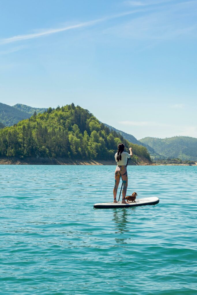 is paddle boarding a good workout?